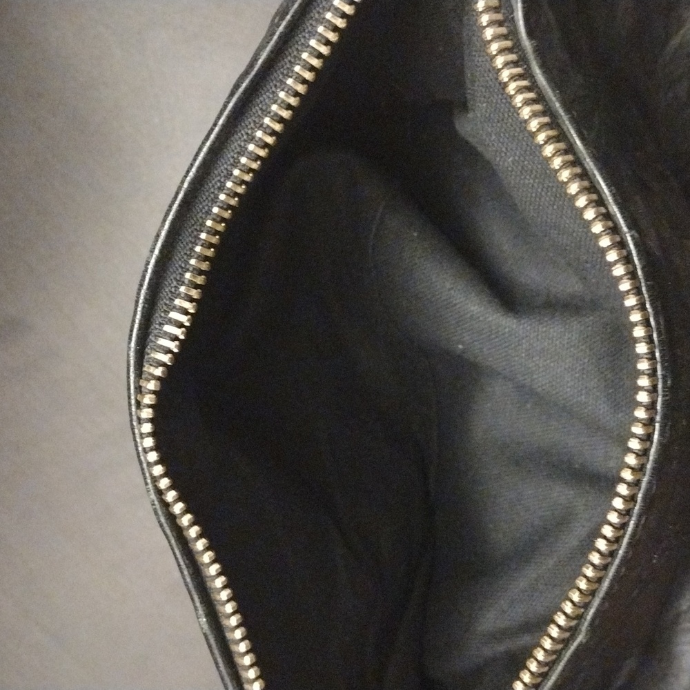 Givenchy Purse Black -  Authentic Handbag EUC bag - Picture 14 of 17